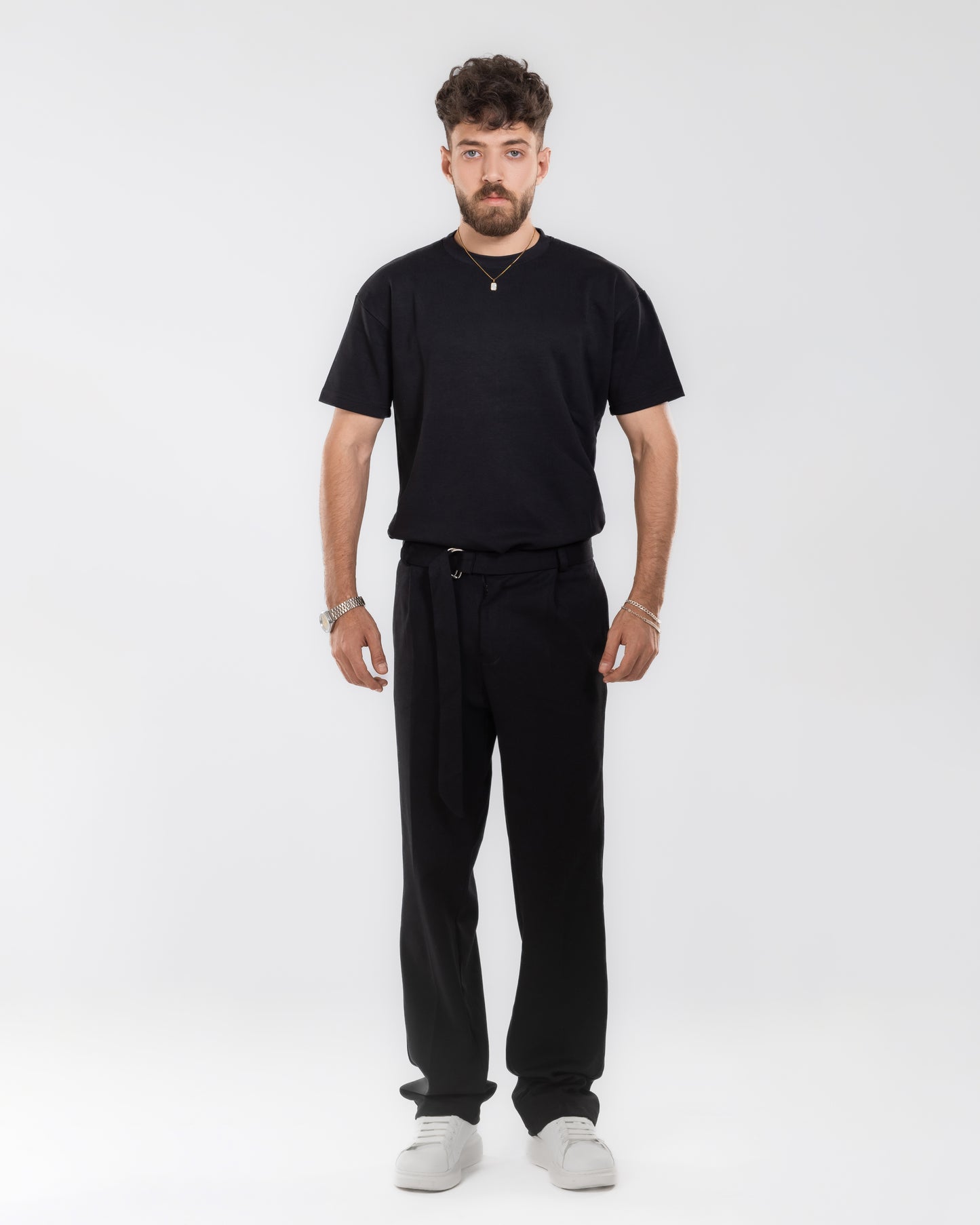 REGULAR FIT BLACK T-SHIRT
